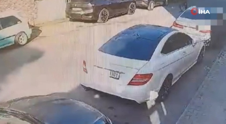 Beykoz'da cinayet anı kamerada! Husumetlisini böyle öldürmüş