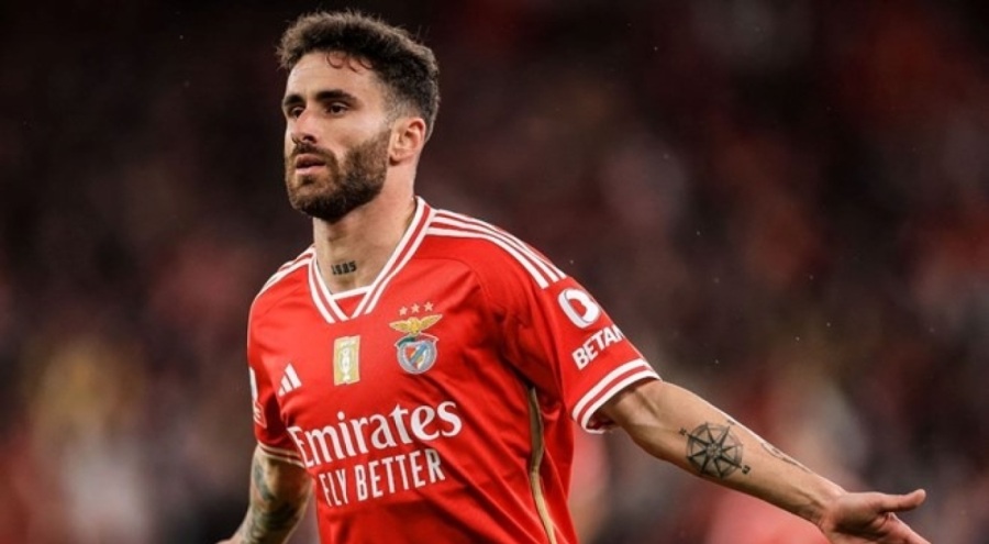 Beşiktaş Silva'yı İstanbul'a getiriyor