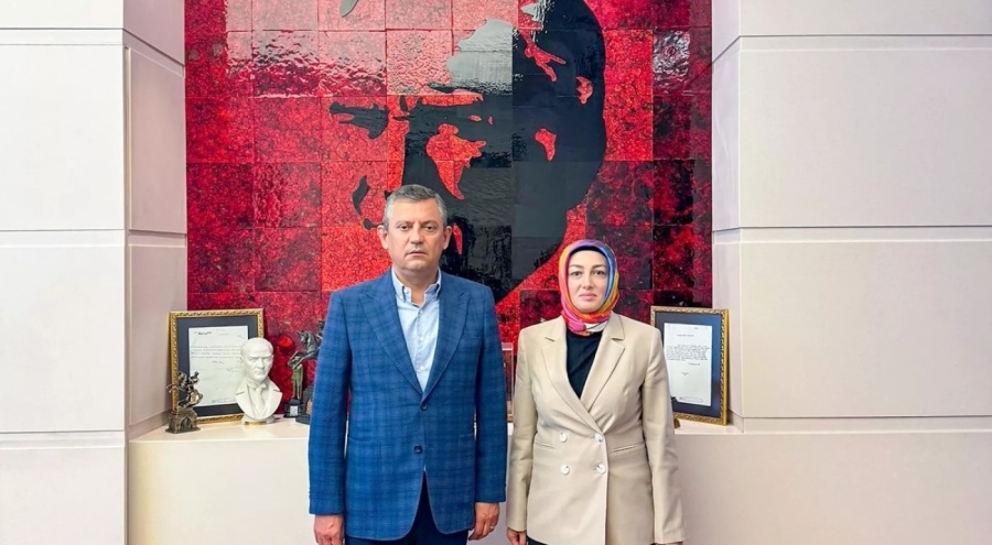 CHP Genel Başkanı Özel, Ayşe Ateş ile tekrar bir araya geldi