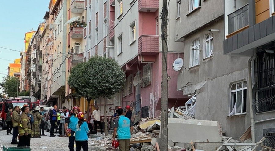 Bahçelievler'de çöken bina ile ilgili soruşturma başlatıldığı aktarıldı