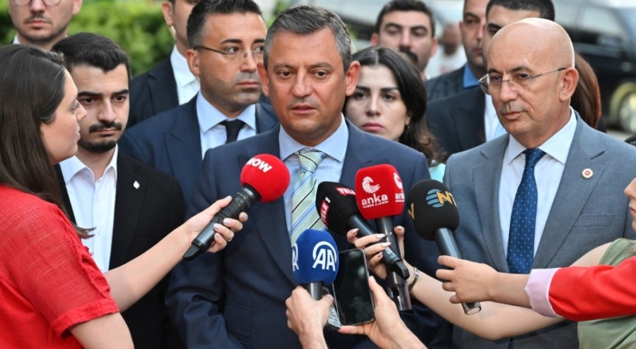 Özgür Özel: Kimse muhalefetten yumuşama beklemesin, normalleşmeye devam!