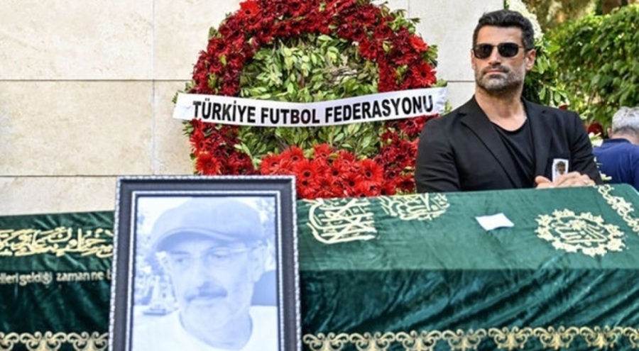 Volkan Demirel'den babasına acı veda: 'Neden bıraktın kendini gittin babam'