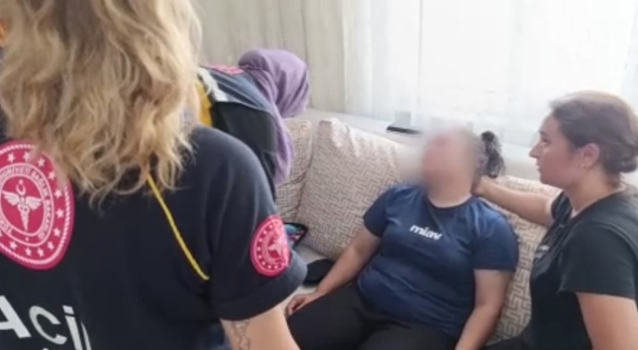 'Soyuldum' diyen kadın hem çalmış hem oynamış!