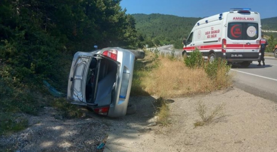 Bolu Mudurnu'da otomobil takla attı: 2 yaralı