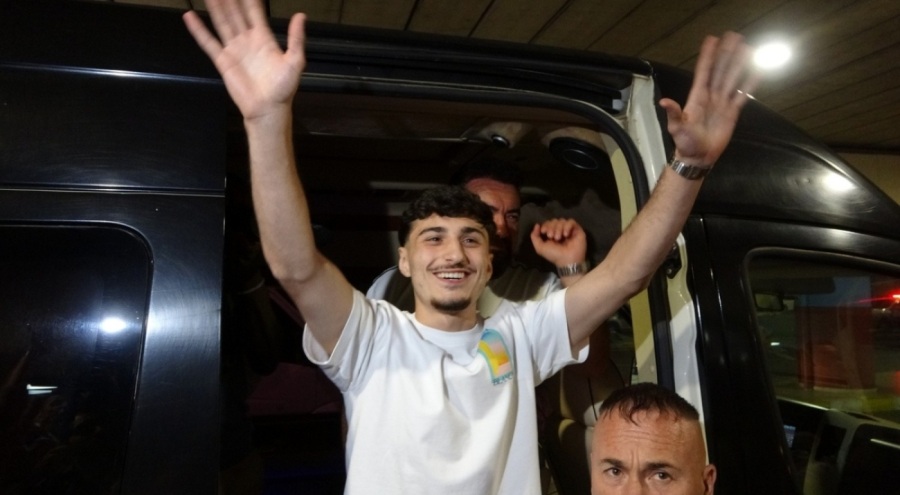 Trabzonspor'un yeni transferi Cihan Çanak şehre geldi!