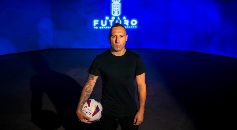 Real Oviedo'dan, Santi Cazorla'ya yeni sözleşme