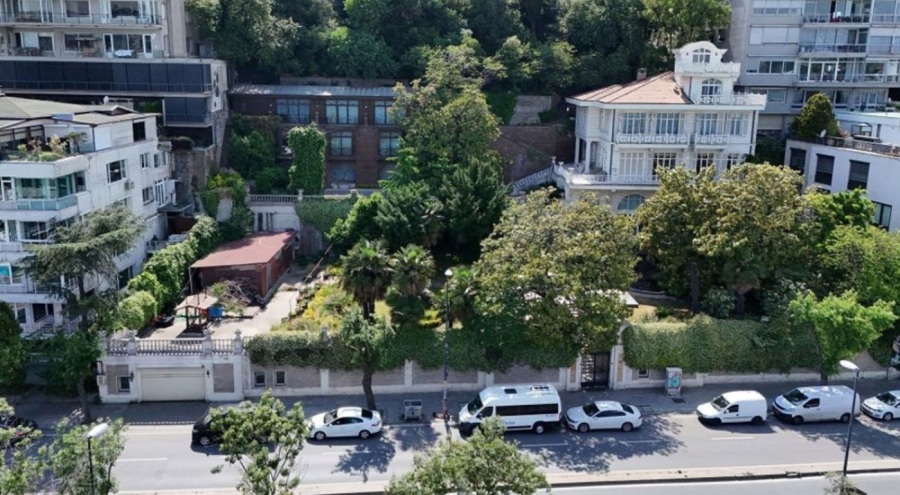 Akın İpek'in Bebek'teki yalısı 1,1 milyar liraya satıldı