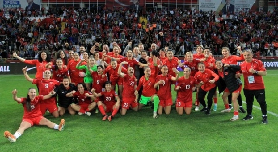 A Milli Kadın Futbol Takımı'nda İsviçre ve Macaristan maçlarının aday kadrosu belli oldu