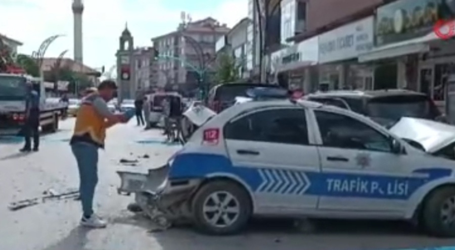 Kontrolden çıkan cip dehşet saçtı!