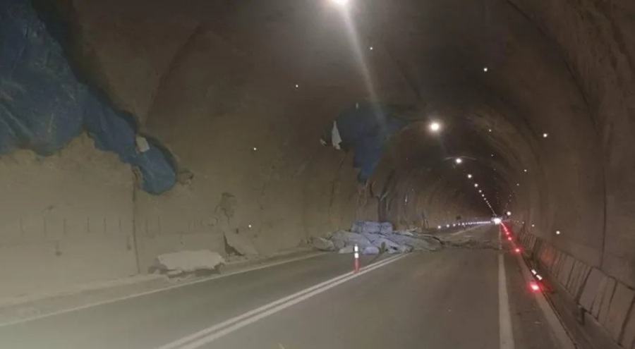 Artvin'de tünel çöktü