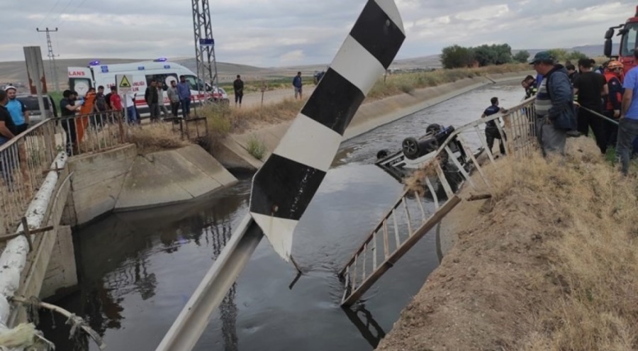 Araç sulama kanalına uçtu: 1 ölü