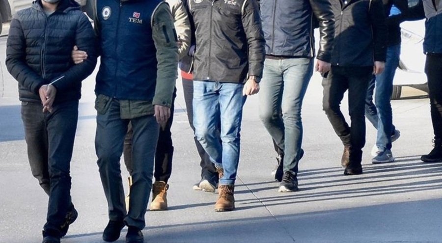Kalkan-25 operasyonları! 149 göçmen kaçakçılığı organizatörü, 2 bin 563 düzensiz göçmen yakalandı