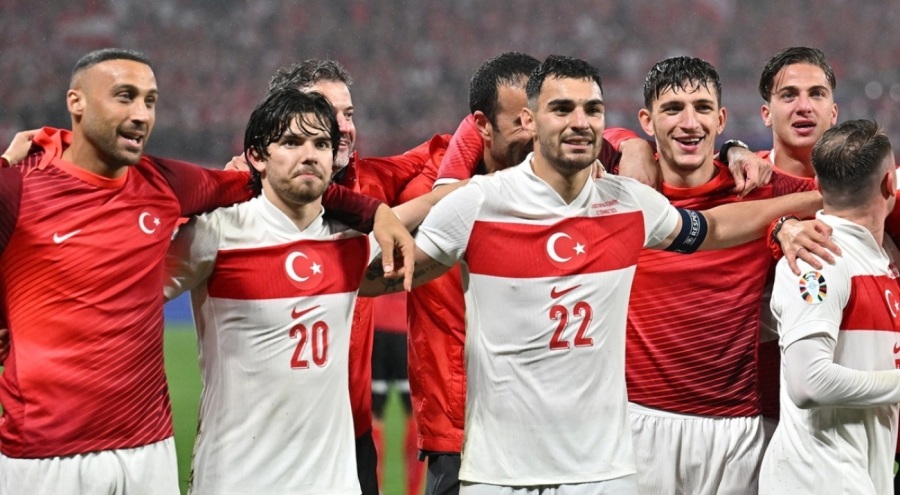 Milliler çeyrek finalde Hollanda ile karşılaşacak