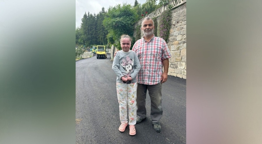 Kelebek hastası Ayşenur için 120 metrelik beton yol asfaltlandı