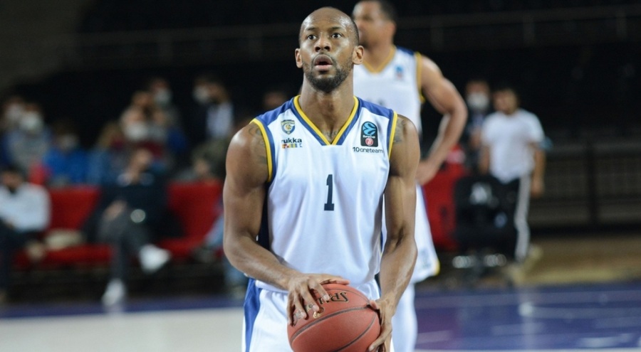 Galatasaray, Will Cummings'i transfer etti