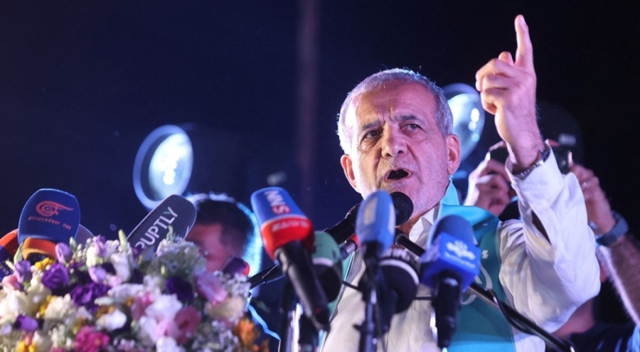 İran Cumhurbaşkanı "Ben Türküm" diyen Mesut Pezeşkiyan oldu!