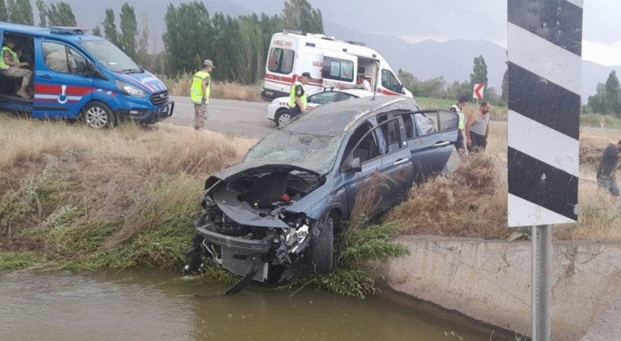 Erzincan'da trafik kazası! 5 kişi yaralandı