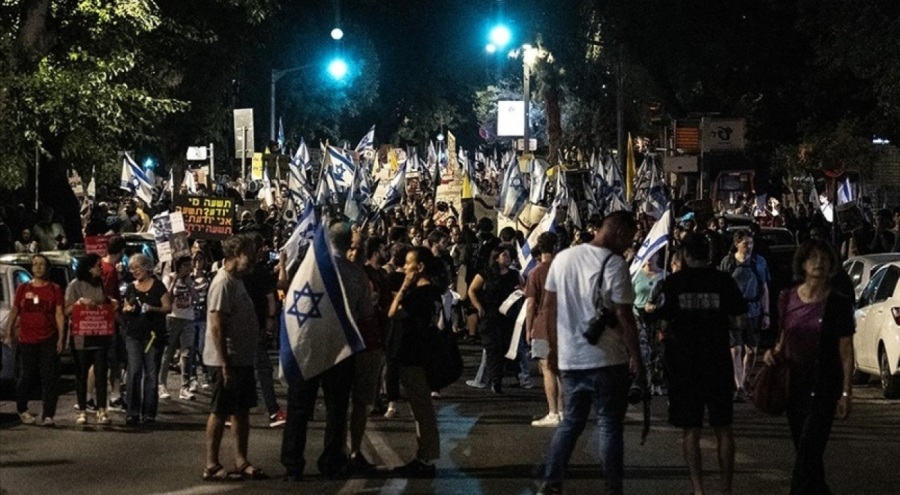 İsrail'de esir takası anlaşması ve erken seçime gidilmesi talebiyle gösteriler yapıldı