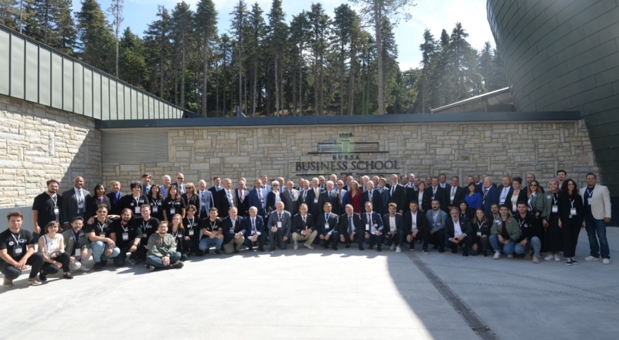 Bursa Business School iş dünyasını geleceğe hazırlıyor