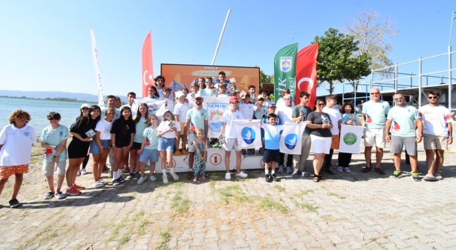 Yelken yarışlarında kupalar sahiplerini buldu