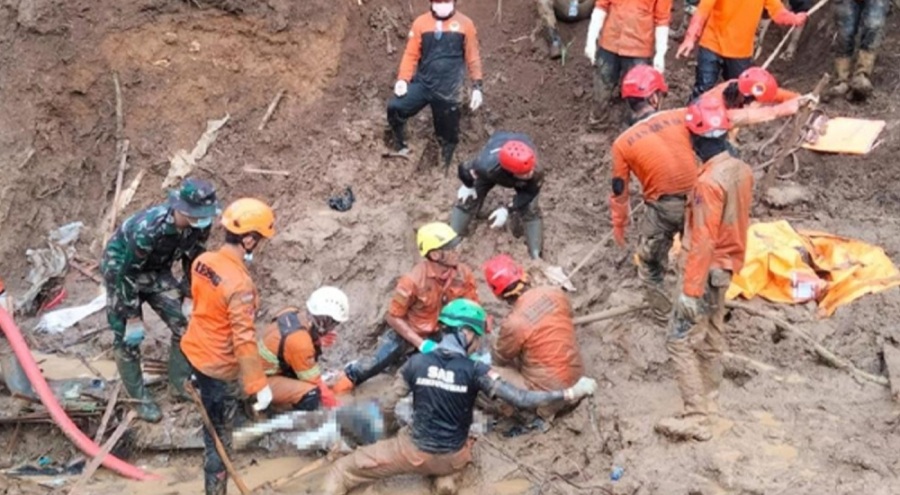 Altın madeninde toprak kayması! 10 kişi öldü, 40 kişi kayıp