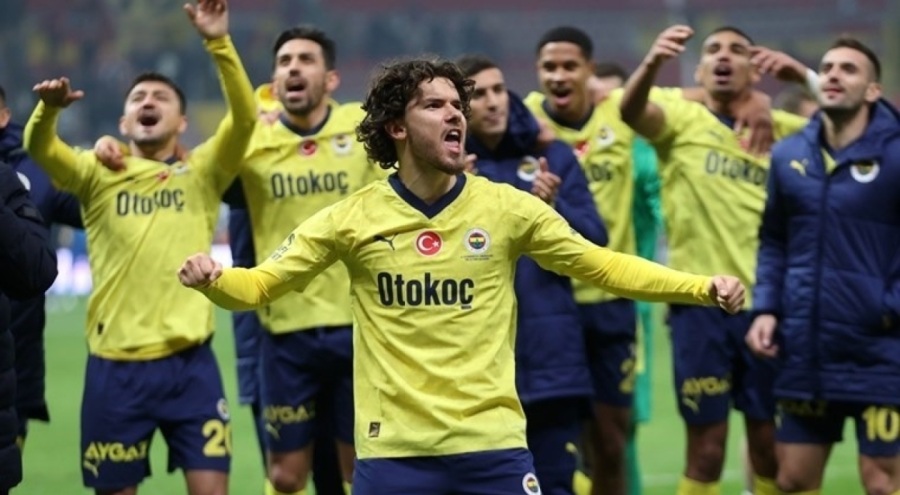 Dortmund'dan Ferdi Kadıoğlu kararı