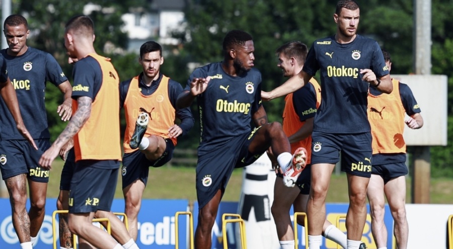 Fenerbahçe, günü çift antrenmanla sonlandırdı