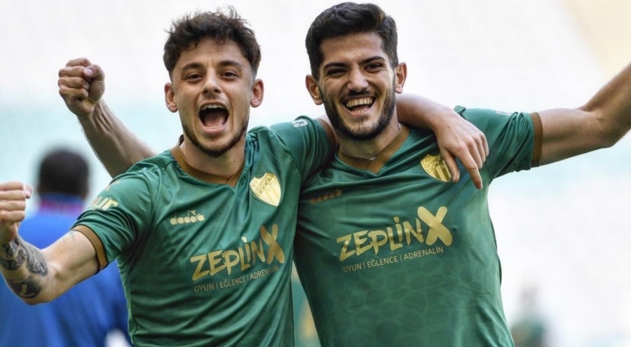 Bursaspor, Berat Altındiş ve Çağatay Yılmaz'a veda mesajı yayımladı