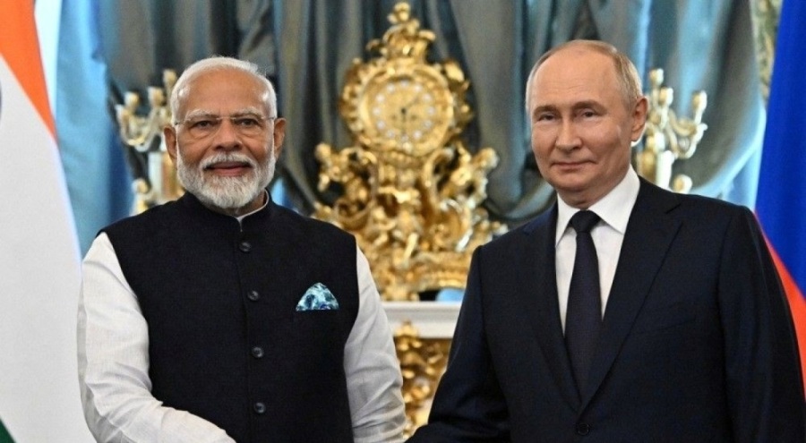Modi, Putin ile görüştü: "Savaşla çözüm olmaz"