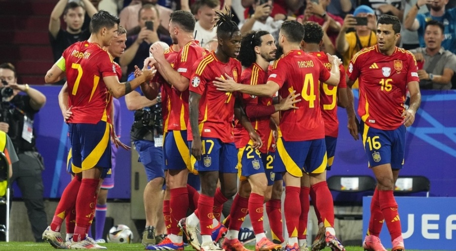 EURO 2024'te ilk finalist İspanya oldu