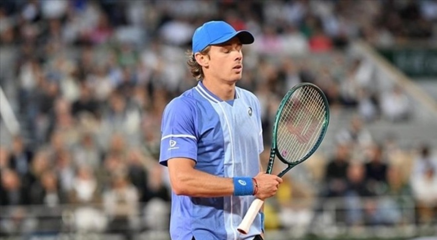 Wimbledon'da Djokovic'in rakibi De Minaur sakatlığı nedeniyle turnuvadan çekildi