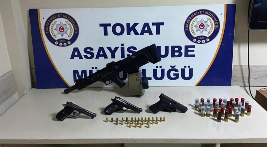 Alacak verecek kavgasında silahlar konuştu