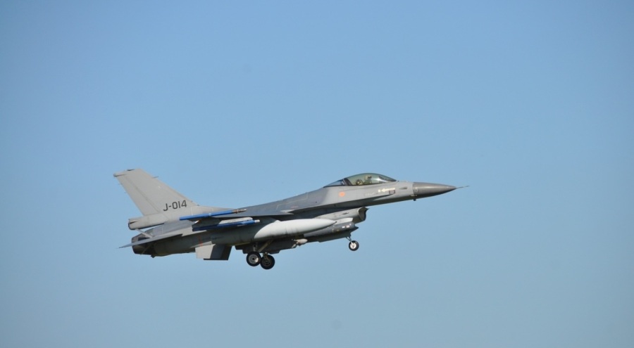 Volodimir Zelenski: Çok yakında F-16'larla ilgili karar verilecek