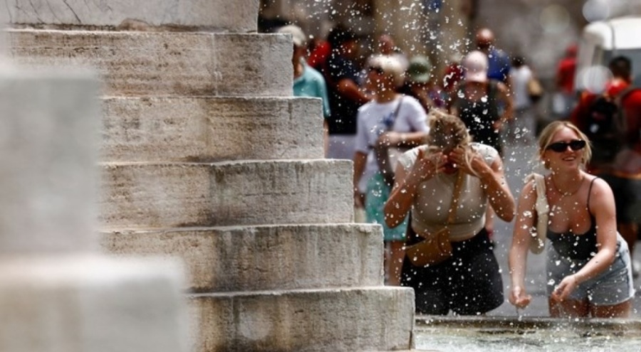 İtalya'da 7 kentte "kırmızı" alarm verildi