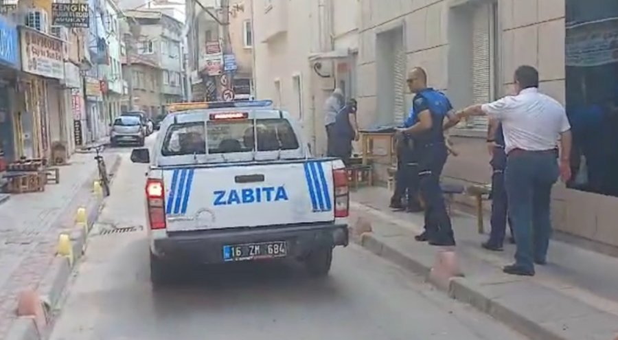 Gemlik'te kaldırım işgalleriyle mücadele