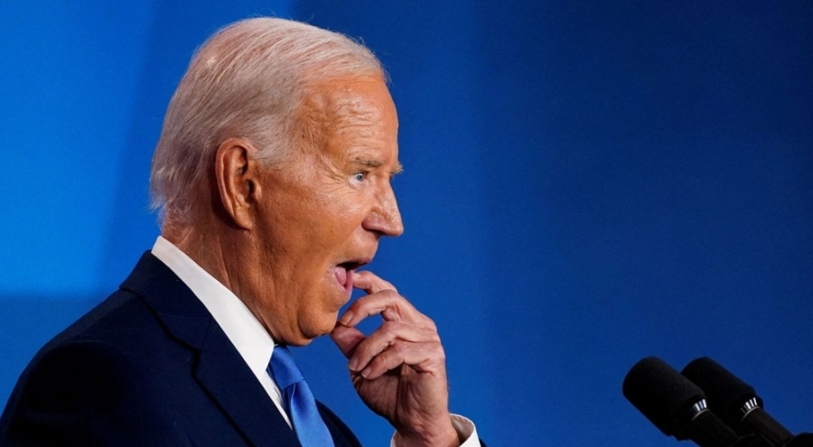 ABD Başkanı Joe Biden yardımcısı Harris'e 'Trump' dedi
