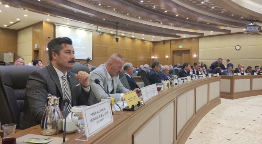 Ercan Özel çiftçinin sorunlarını Büyükşehir Belediye Meclisi'ne taşıdı