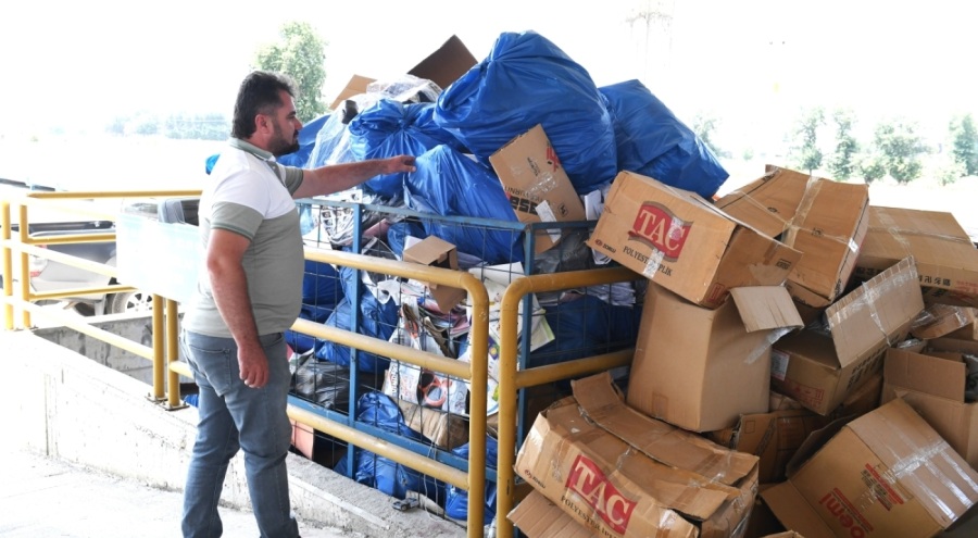 Bursa Osmangazi'de 4 bin 110 ton atık ekonomiye kazandırıldı