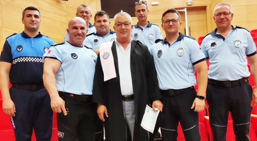 Bursa'da 60 yaşındaki zabıta üniversitede birinci oldu