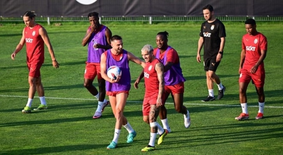 Galatasaray gözünü Premier Lig'e dikti