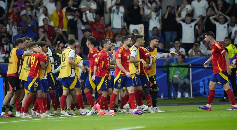 İspanya tarihinde 4. kez Avrupa şampiyonu oldu