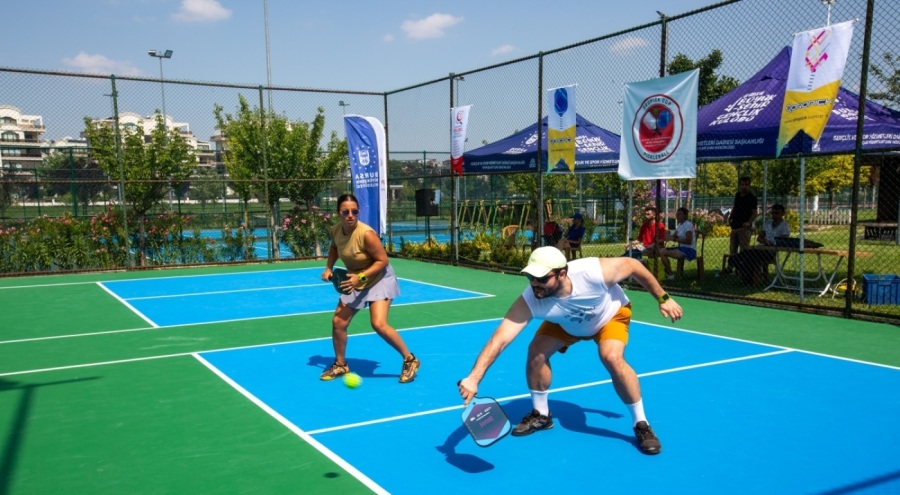 Bursa'nın ilk Pickleball Turnuvası gerçekleştirildi