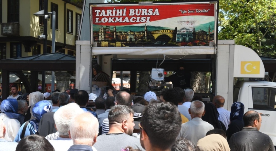 Osmangazi'de 15 Temmuz şehitleri için lokma döküldü