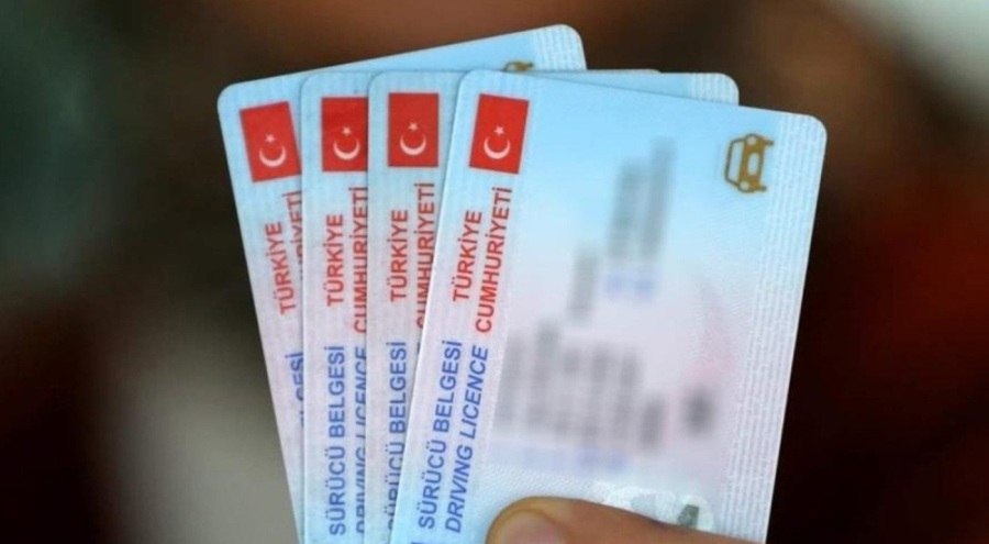 Ehliyette yaş sınırı değişti! Trafiğe çıkmalarına izin verilmeyecek