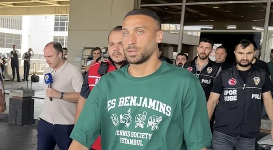 Fenerbahçe, Cenk Tosun transferini açıkladı