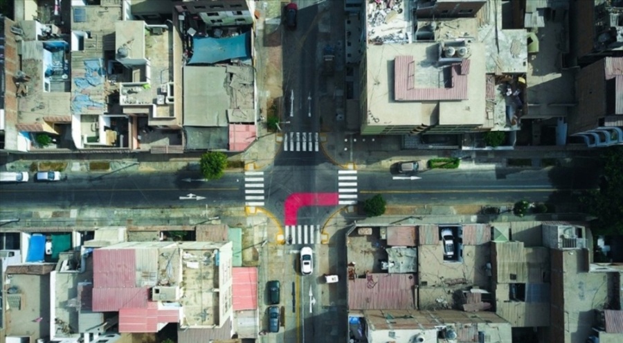 Yolcu otobüsü uçurumdan yuvarlandı: 21 ölü