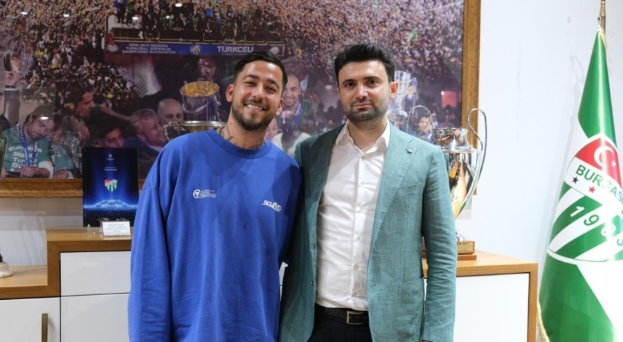 Bursasporluları heyecanlandıran görüşme! Mahmut Orhan'dan konser mi geliyor?