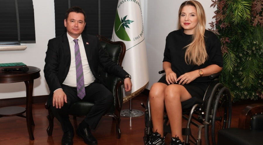 Türkiye'nin ilk engelli kadın ralli pilotundan Başkan Aydın'a ziyaret