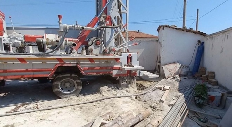 Sondaj makinesinin tamirinde feci kaza! Bir kişinin ayağı koptu, 2 kişi de yaralandı