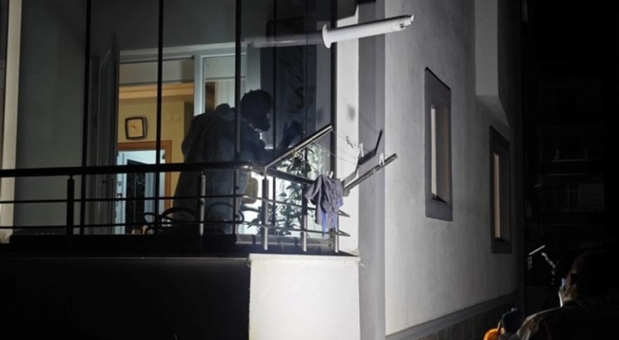 Emekli albay evinde ölü bulundu